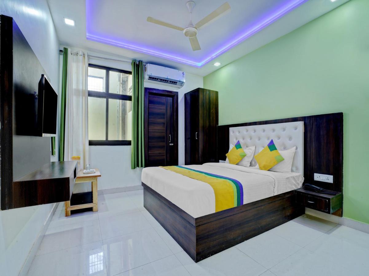 Hotel The Orient Tree, Agra 외부 사진